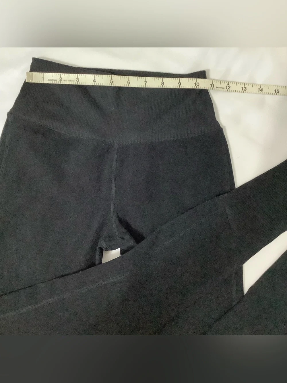 ALO Yoga excellent pre
